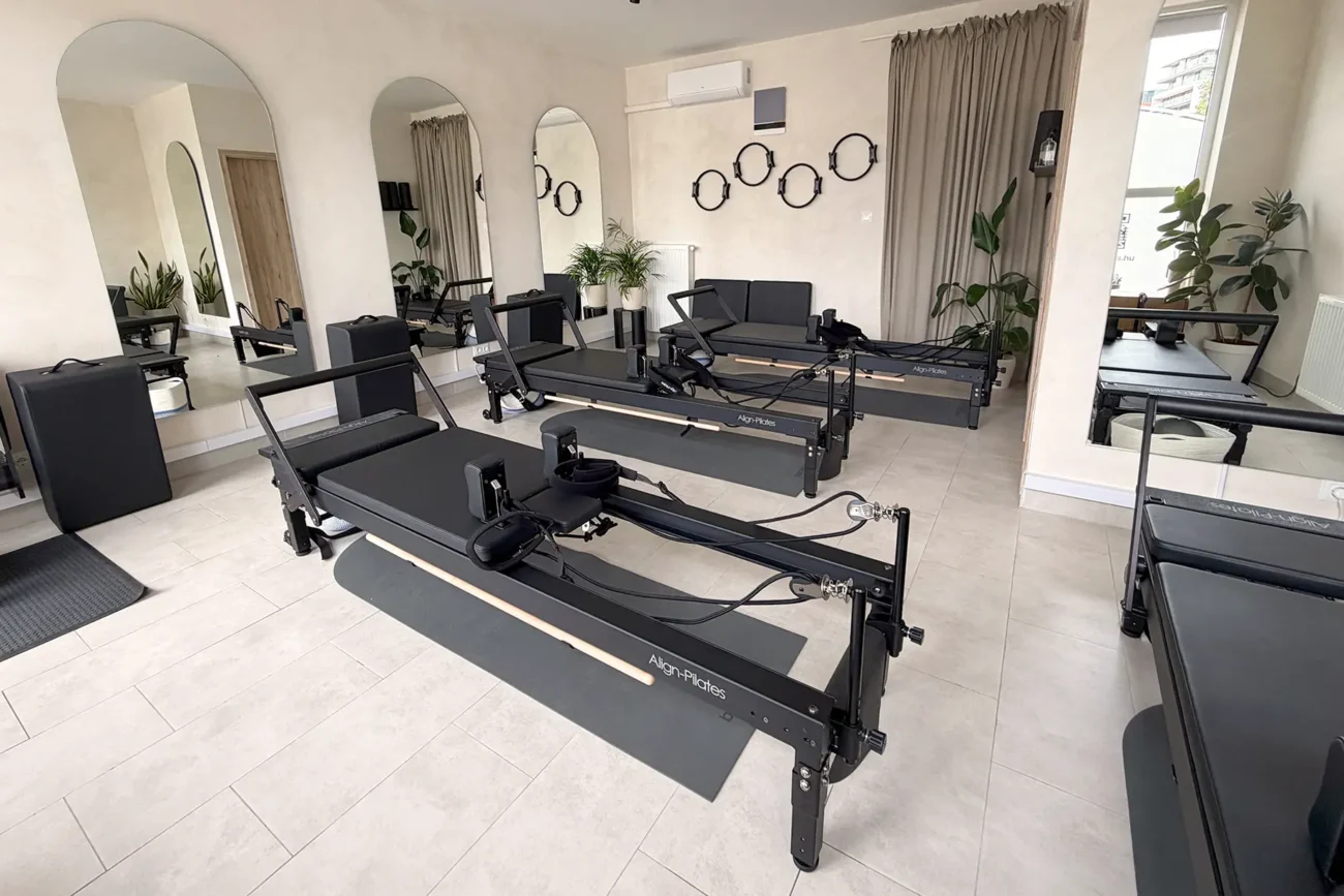 Professzionális reformer Pilates gépek a Friday Pilates stúdióban, Zuglóban, Budapest XIV. kerületében